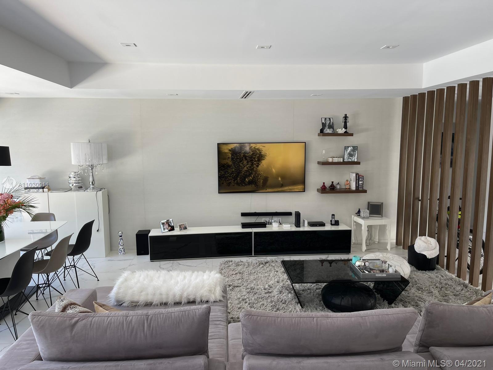 7833 Fowler Street Miami Beach, FL 33141 - Photo 4 of 14