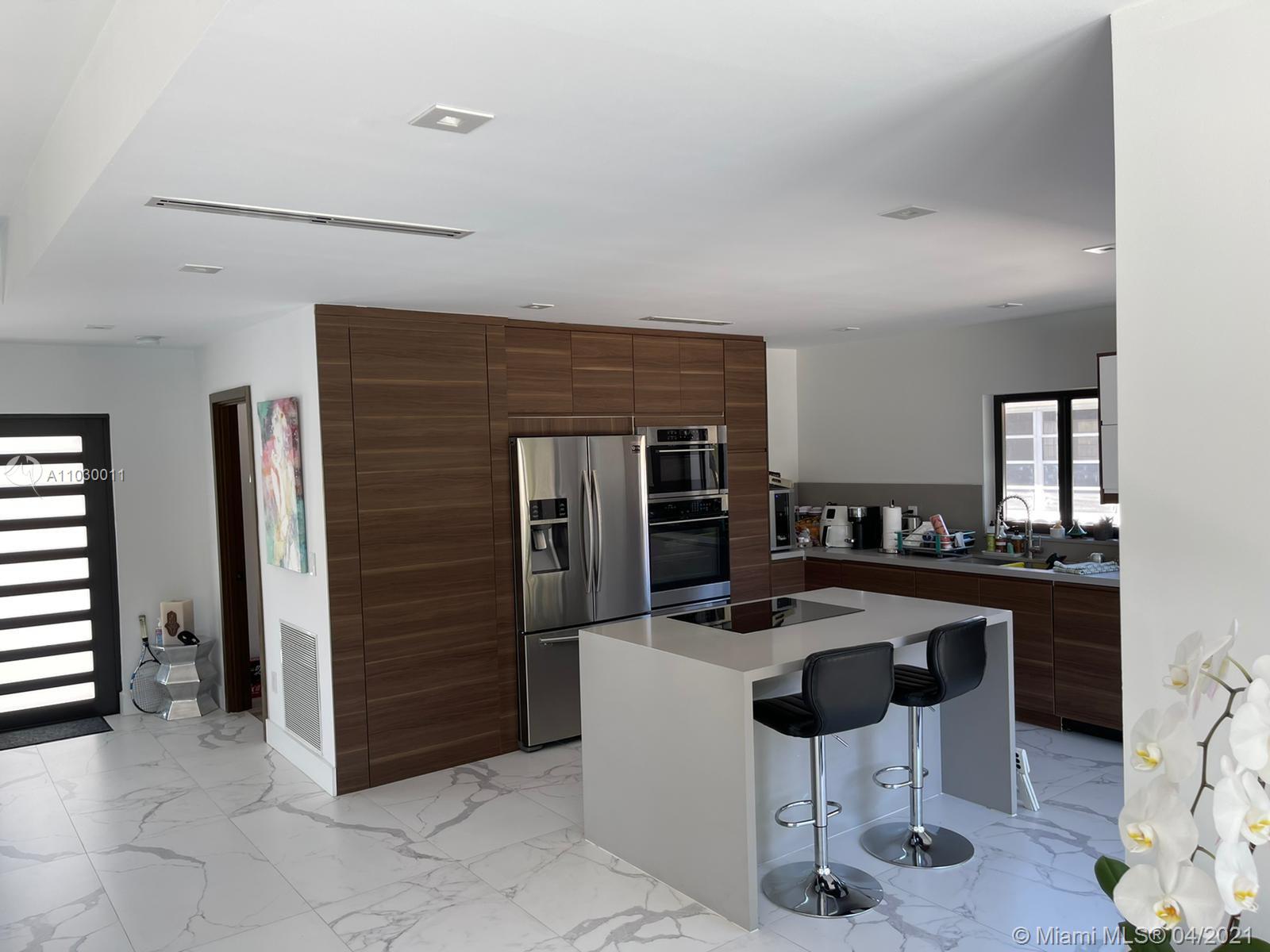 7833 Fowler Street Miami Beach, FL 33141 - Photo 10 of 14