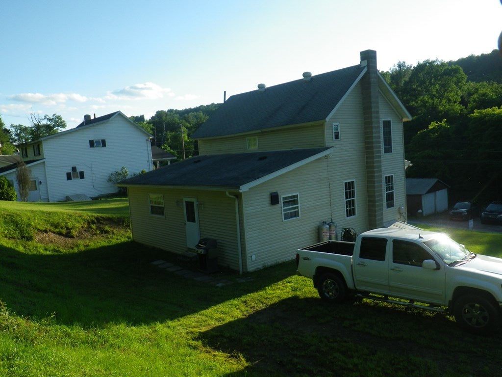 1185 Shawna Road Cherry Tree, PA 15724 - Photo 2 of 25 Gallery Image 2