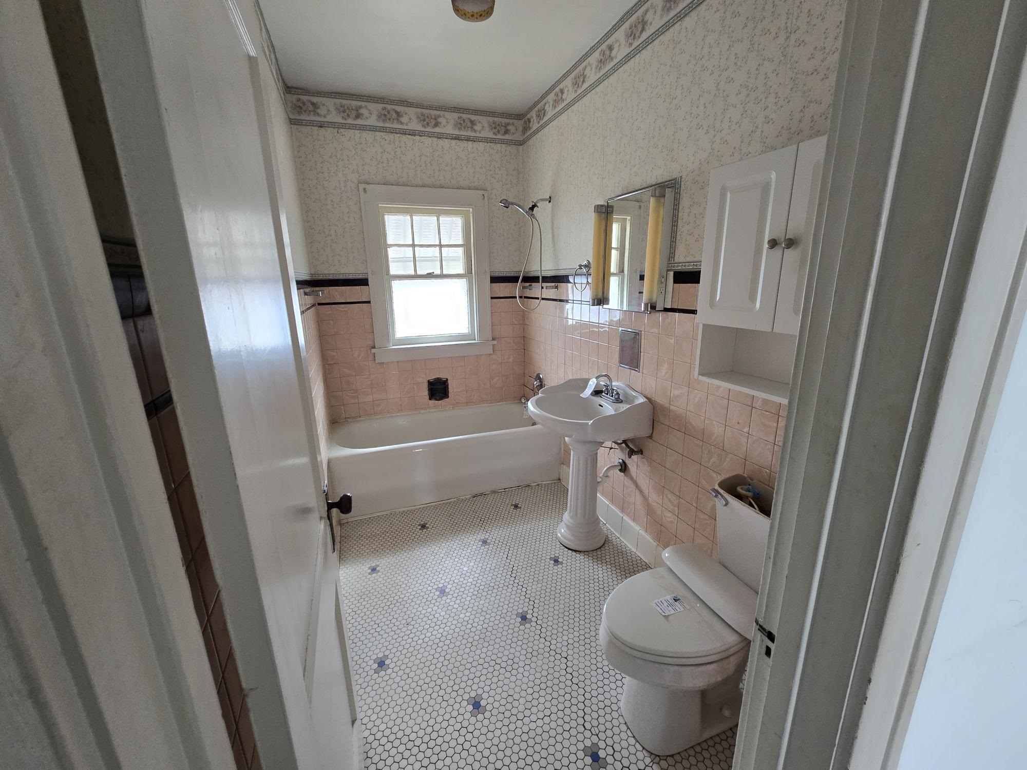 112 Rome Avenue Rockford, IL 61104 - Photo 15 of 18 Gallery Image 15