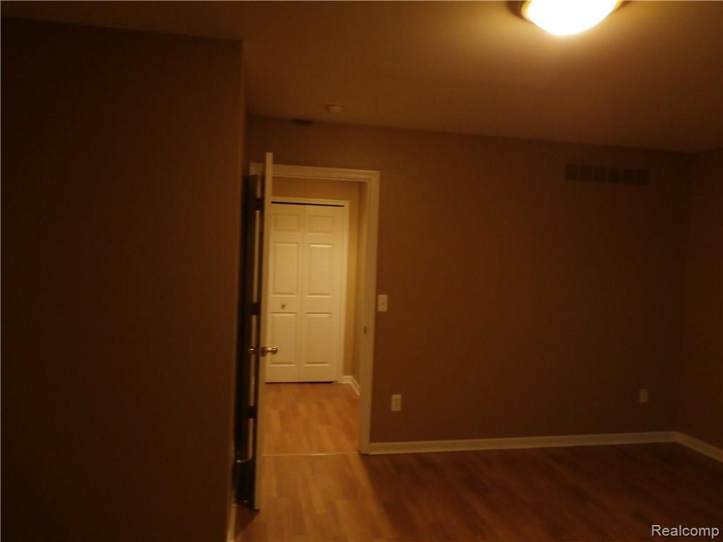 18230 West Eleven Mile Road Lathrup Village, MI 48076 - Photo 10 of 11