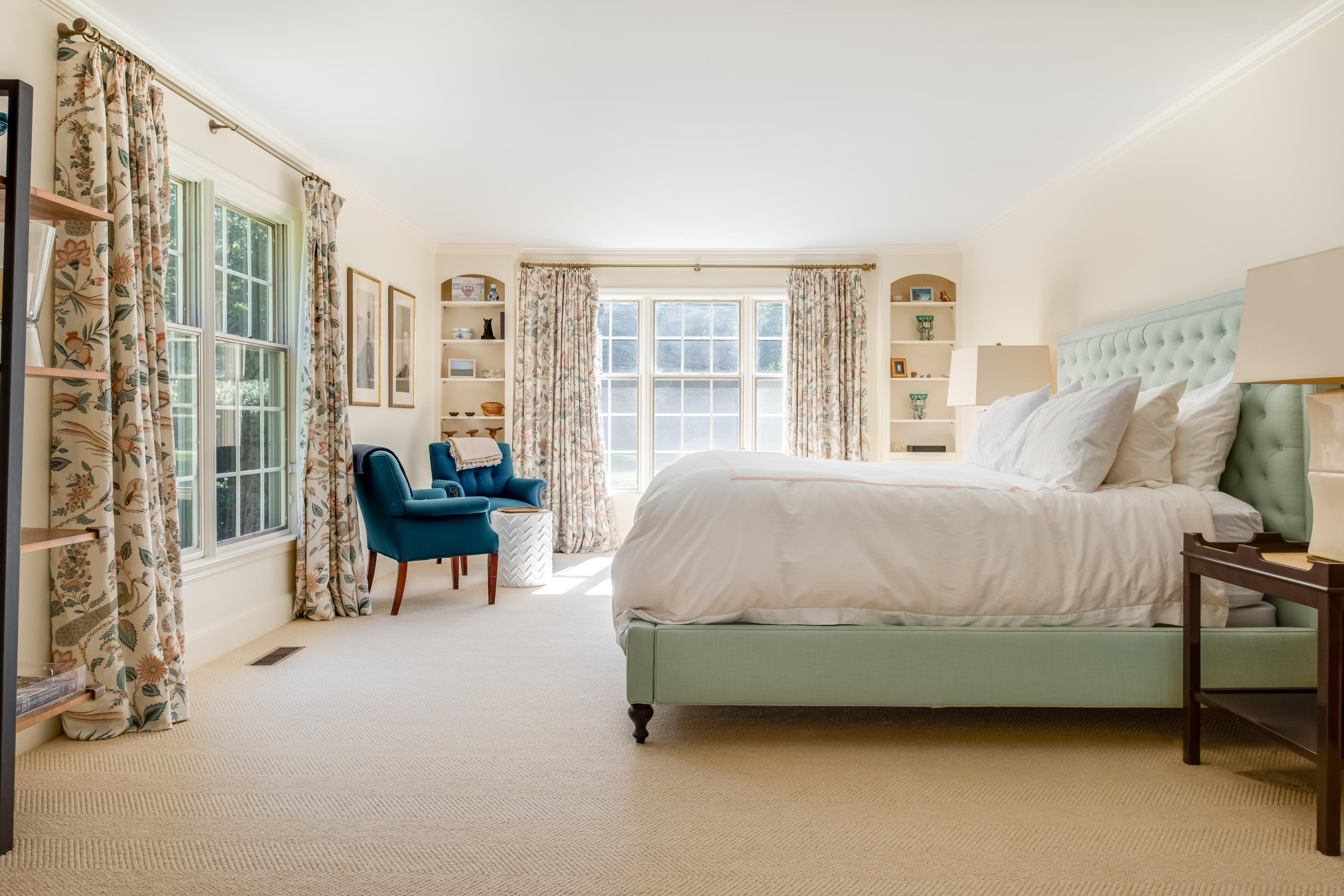 860 Hollow Tree Ridge Road Darien, CT 06820 - Photo 13 of 23 a bedroom with a bed and a desk