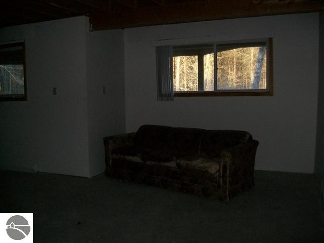 3843 South Alamando Road St. Louis, MI 48880 - Photo 38 of 62 1744471-39.JPG