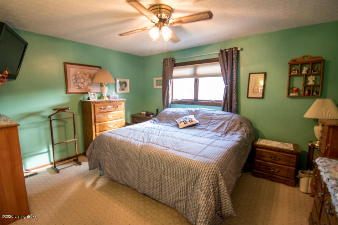 6316 Park Road Crestwood, KY 40014 - Photo 22 of 50 DSC_0483