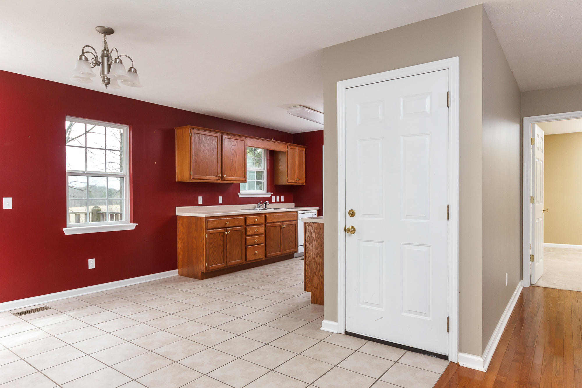 267 Spring Wind Circle Ringgold, GA 30736 - Photo 9 of 37 Kitchen