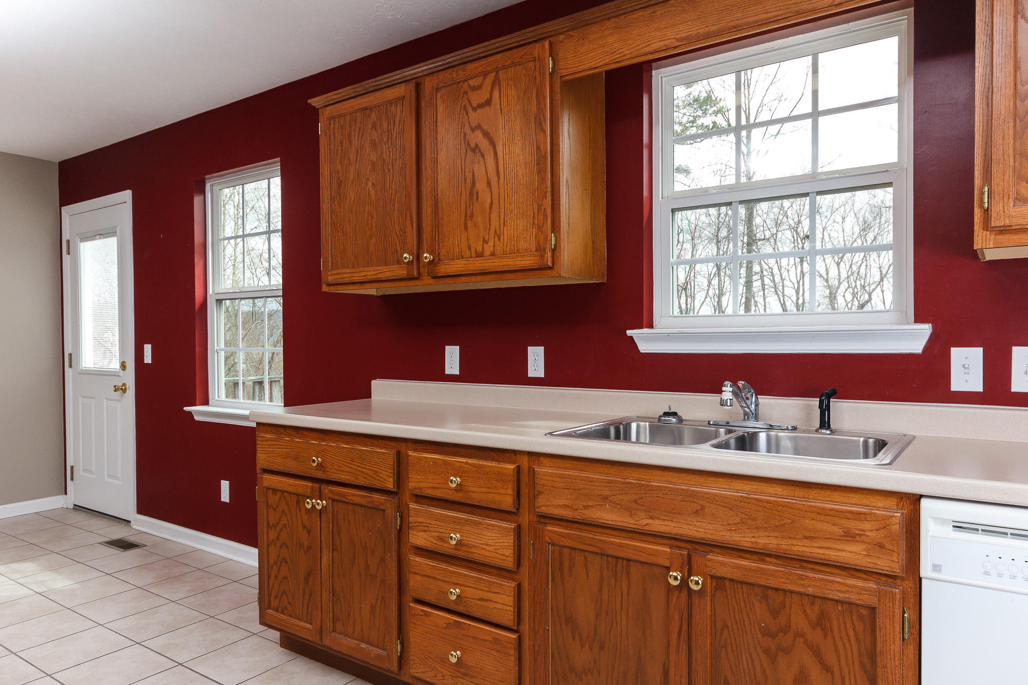 267 Spring Wind Circle Ringgold, GA 30736 - Photo 10 of 37 Kitchen