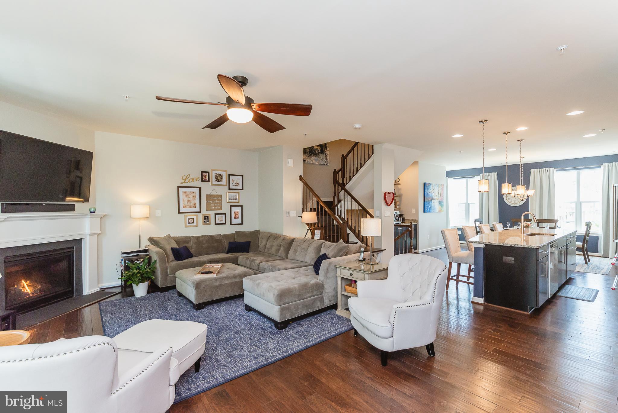 1010 Ramble Run Road Baltimore, MD 21220 - Photo 22 of 46 Living Room