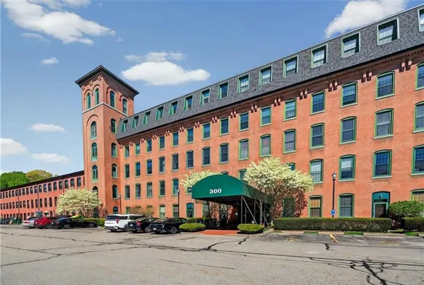 $325,000 | 300 Front Street, Unit 409, Pawtucket, RI 02860