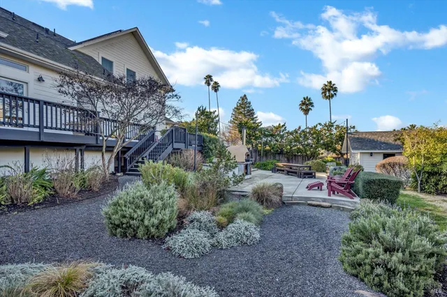 $1,995,000 | 21402 Geyserville Avenue, Geyserville, CA 95441