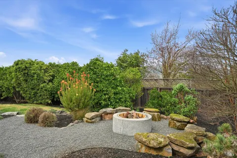 $1,995,000 | 21402 Geyserville Avenue, Geyserville, CA 95441