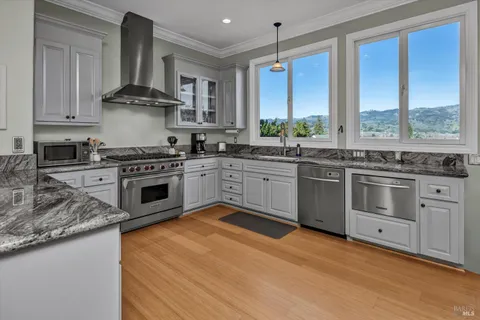 $1,995,000 | 21402 Geyserville Avenue, Geyserville, CA 95441