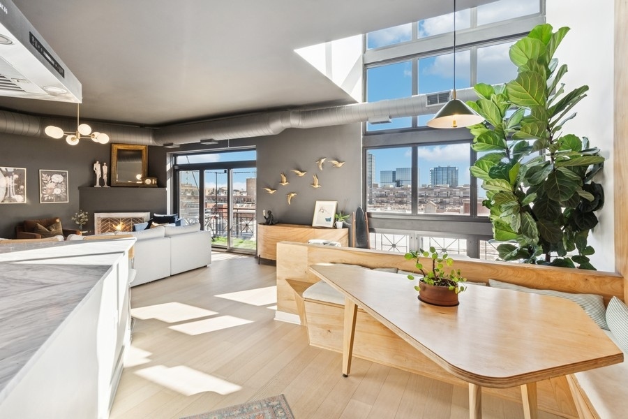 1155 West Madison Street, Unit 606 Chicago, IL 60607 - Photo 4 of 24 Gallery Image 4