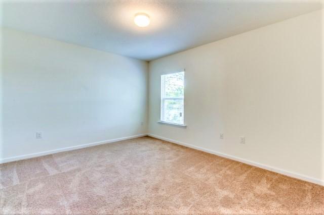 708 Widgeon Way Crestview, FL 32539 - Photo 9 of 18 Elle bedroom 2