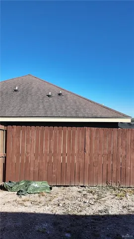 a house view with a outdoor space
