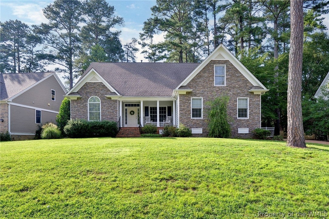 9923 Swallow Ridge Toano, VA 23168 - Photo 2 of 37 Gallery Image 2