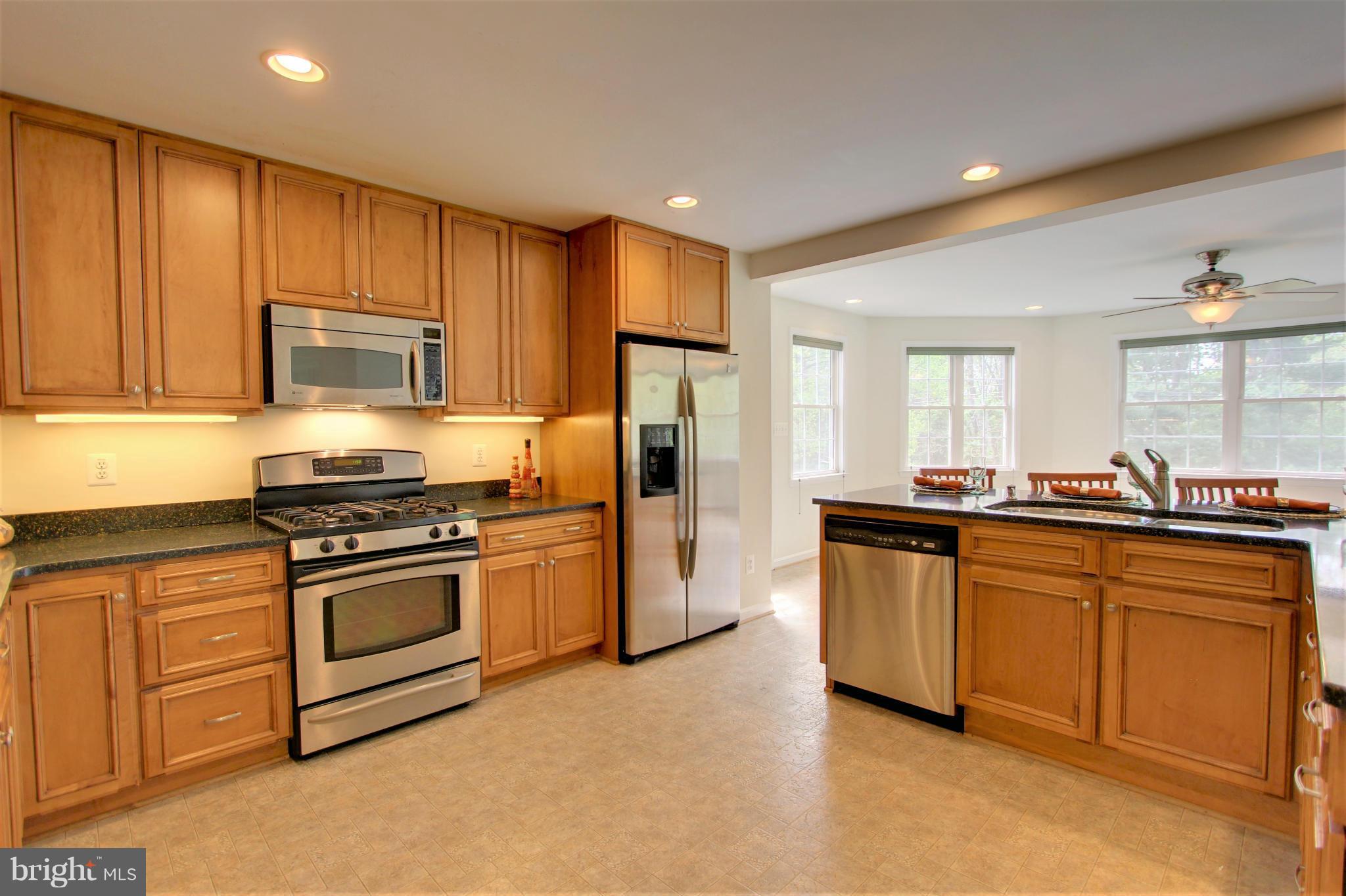 10475 Graeloch Road Laurel, MD 20723 - Photo 8 of 30 Kitchen