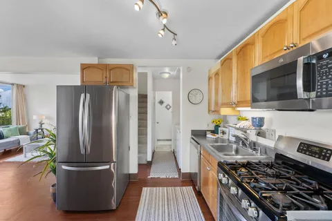 $415,000 | 188 Hale Street, Unit 4C, Hilo, HI 96720