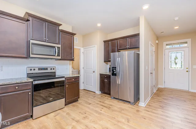 $325,000 | 140 Rivercamp Street, Clayton, NC 27527