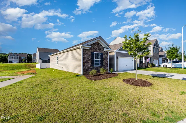 $325,000 | 140 Rivercamp Street, Clayton, NC 27527