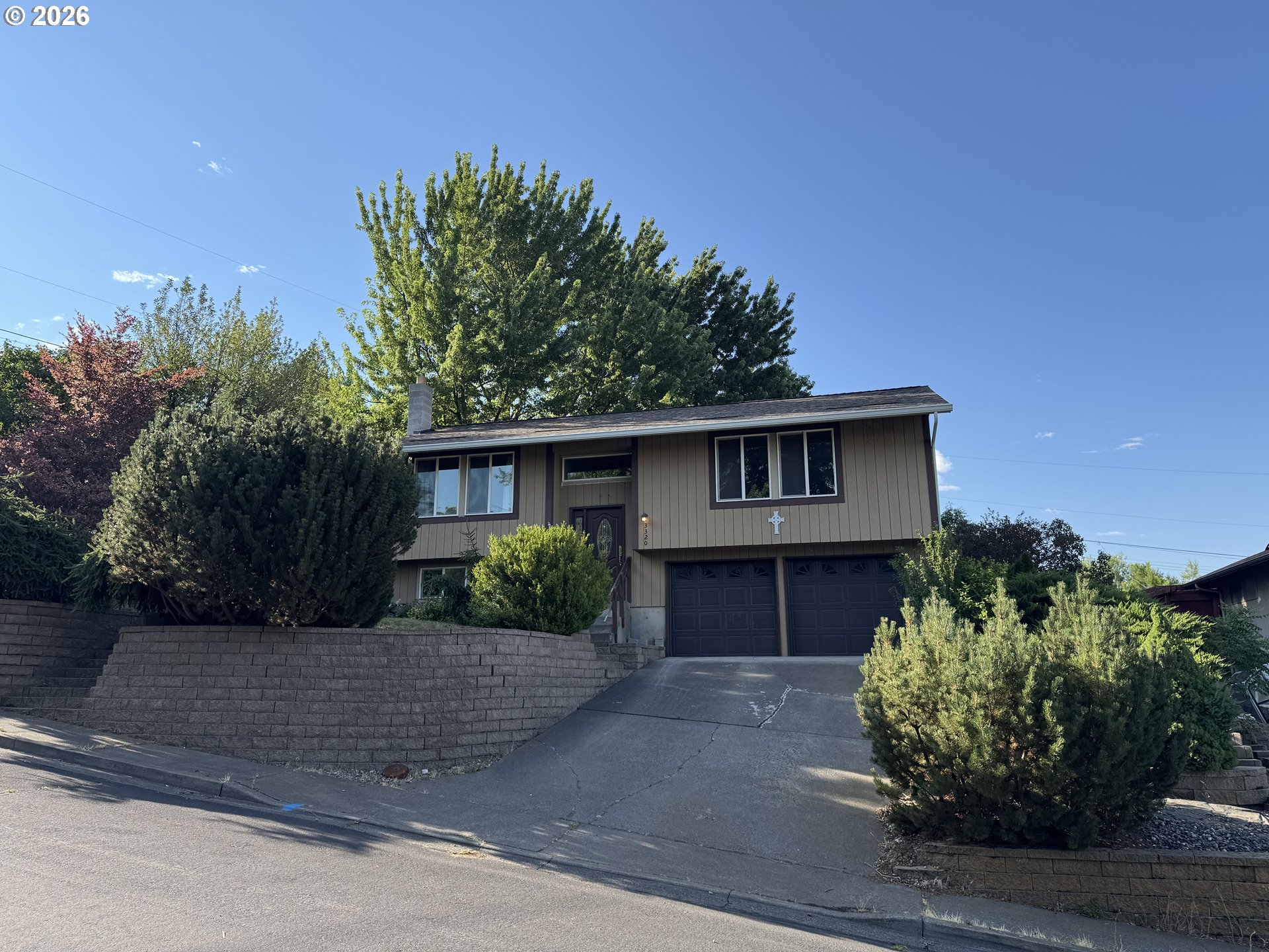 3320 Southwest Ladow Avenue Pendleton, OR 97801 - Photo 2 of 30