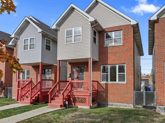 $200,000 | 1506 East 72nd Place, Chicago, IL 60619