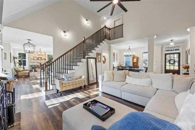 $670,000 | 11 Bradley Road, Talking Rock, GA 30175