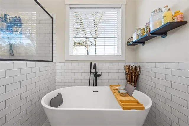 $670,000 | 11 Bradley Road, Talking Rock, GA 30175