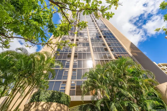 $488,000 | 2101 Nuuanu Avenue, Unit 12002, Honolulu, HI 96817