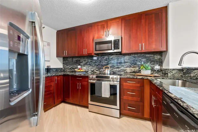 $488,000 | 2101 Nuuanu Avenue, Unit 12002, Honolulu, HI 96817