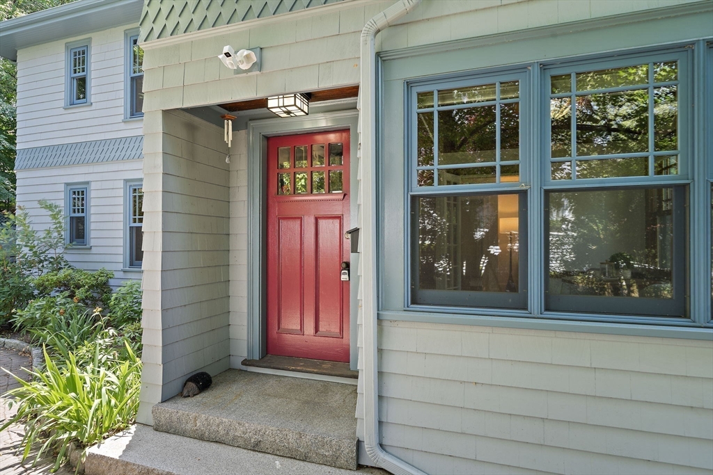 26 Hillside Road Newton, MA 02461 - Photo 9 of 36