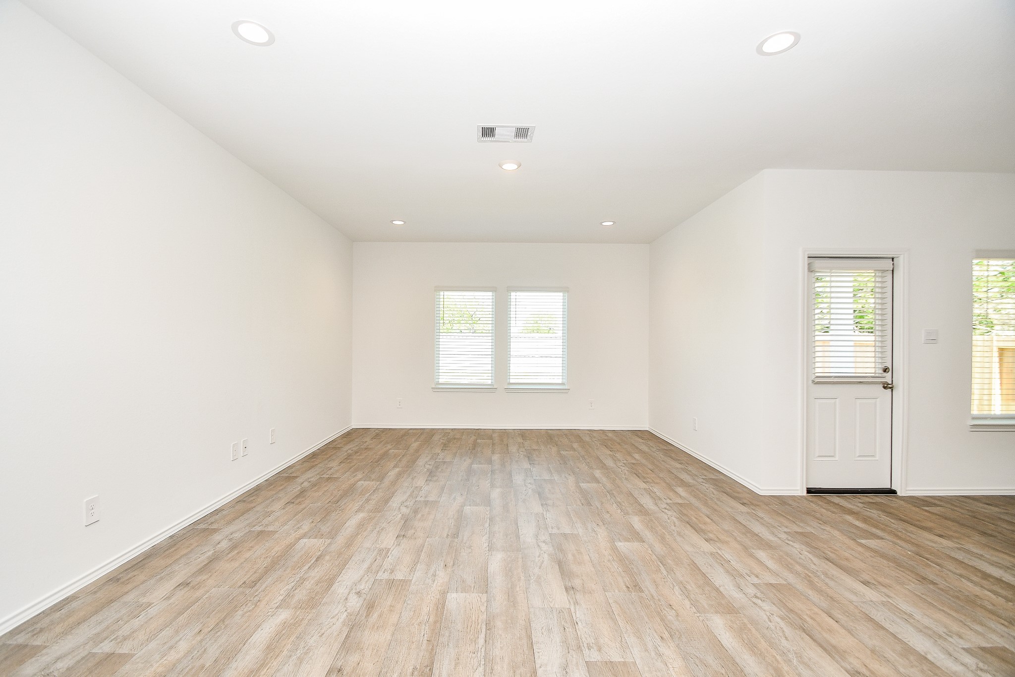 2720 Bryan Grv Lane Rosenberg, TX 77469 - Photo 6 of 32