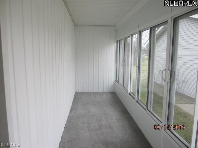 916 Root Road Lorain, OH 44052 - Photo 3 of 10