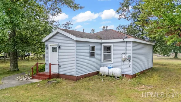 $175,000 | 8391 U.6 Lane, Rapid River, MI 49878