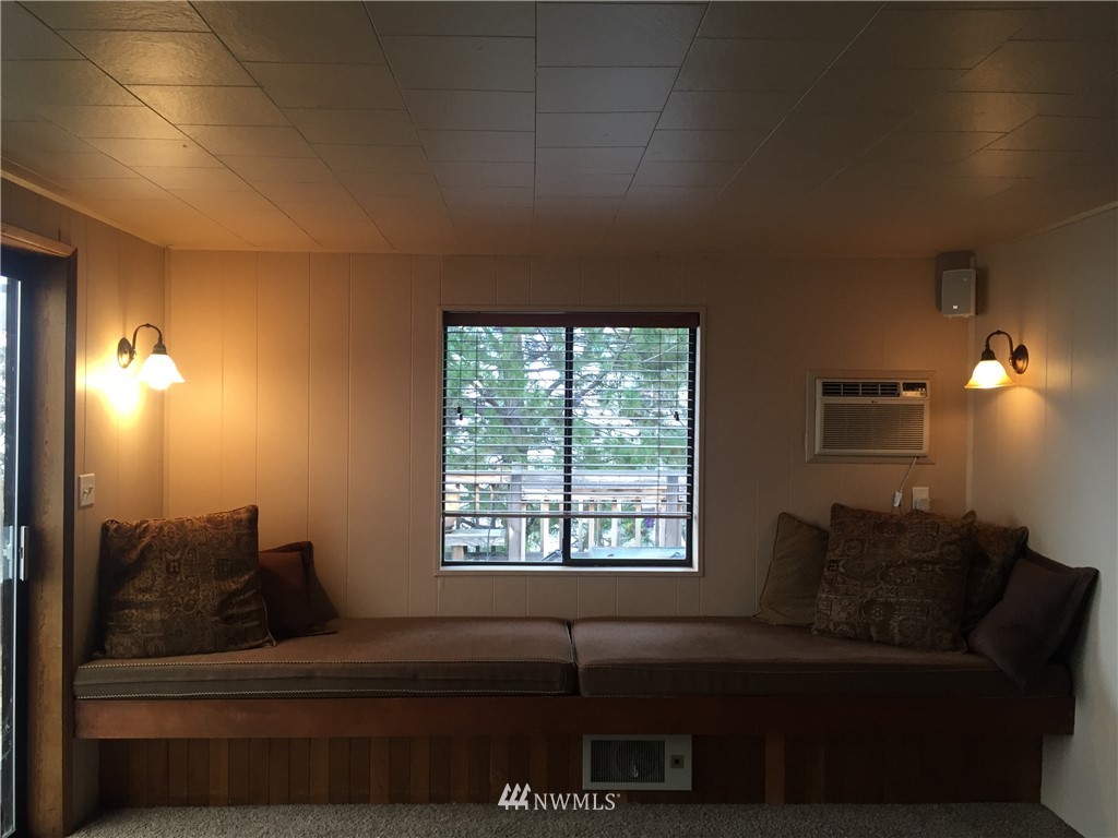 2946 South Lakeshore Road Chelan, WA 98816 - Photo 13 of 15 Gallery Image 13