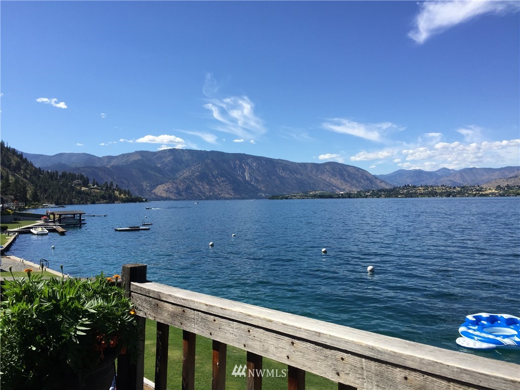 2946 South Lakeshore Road Chelan, WA 98816 - Photo 3 of 15 Gallery Image 3