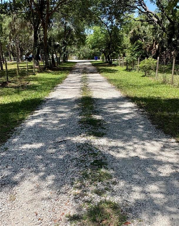 390 Foothill Farms Road Orange City, FL 32763 - Photo 3 of 10