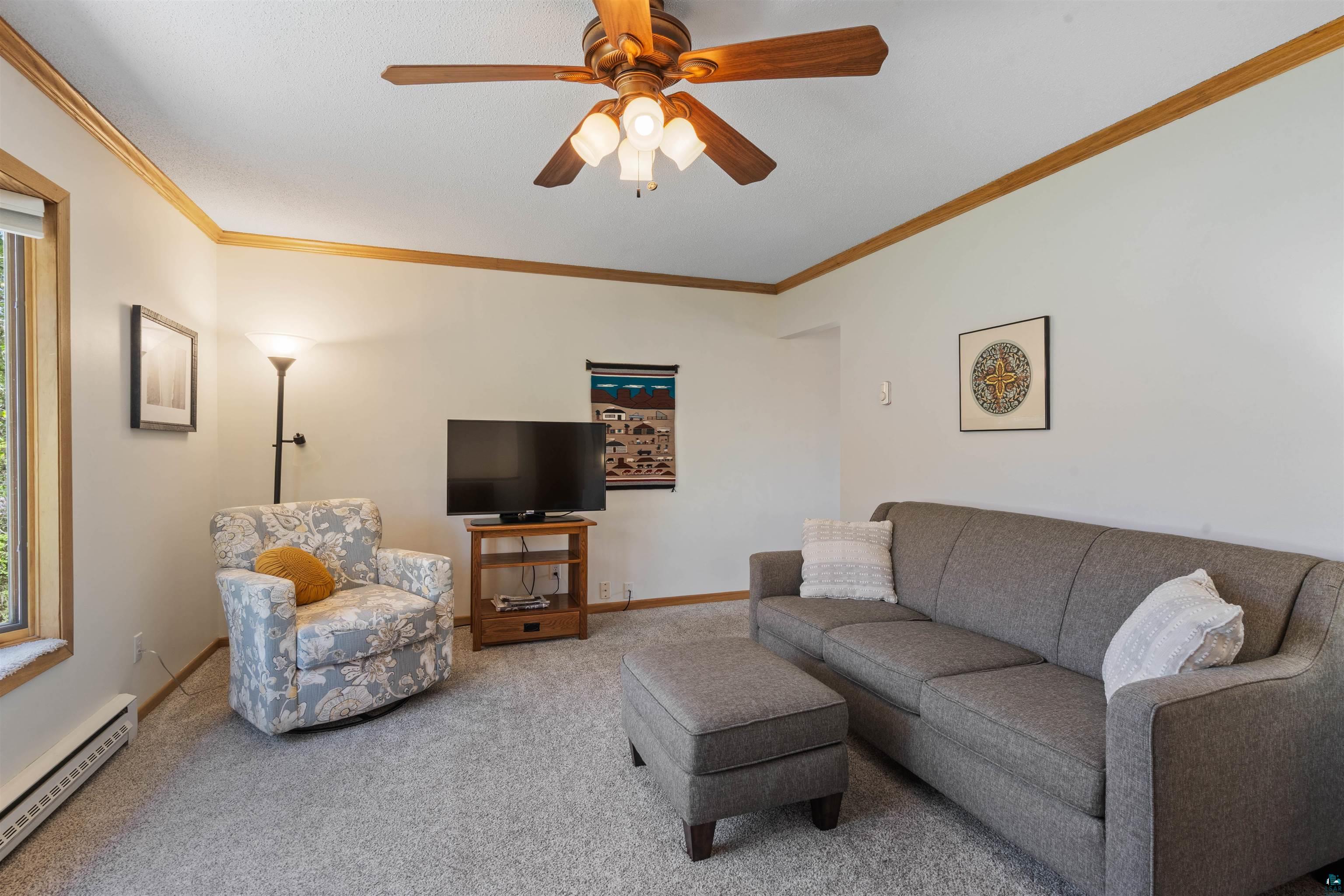 5306 Ivanhoe Street Duluth, MN 55804 - Photo 7 of 37