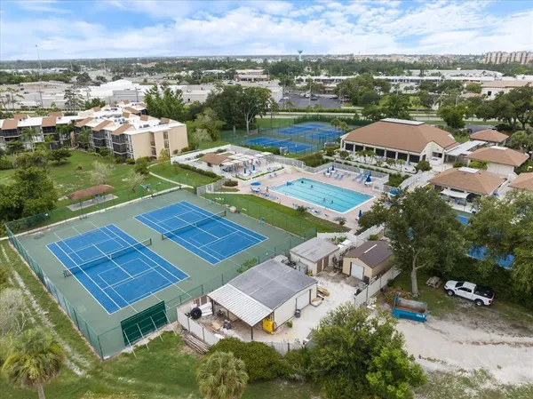 $1,800 | 618 Bird Bay Drive South, Unit 110, Venice, FL 34285