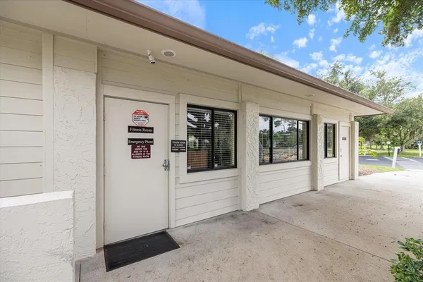 $1,800 | 618 Bird Bay Drive South, Unit 110, Venice, FL 34285