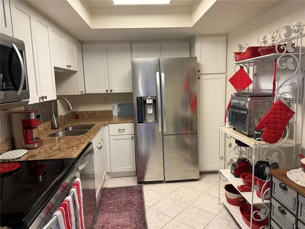 $1,800 | 618 Bird Bay Drive South, Unit 110, Venice, FL 34285