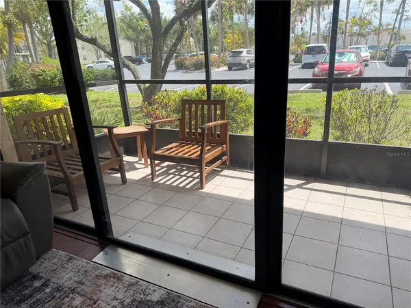 $1,800 | 618 Bird Bay Drive South, Unit 110, Venice, FL 34285