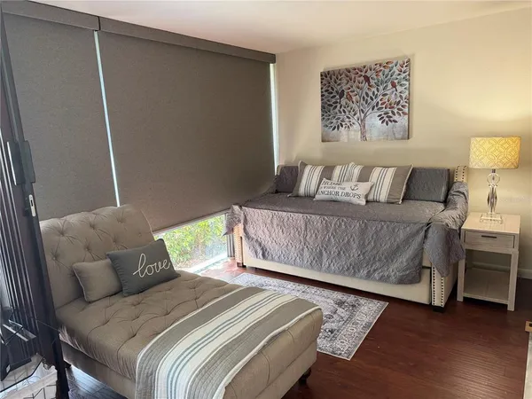 $1,800 | 618 Bird Bay Drive South, Unit 110, Venice, FL 34285