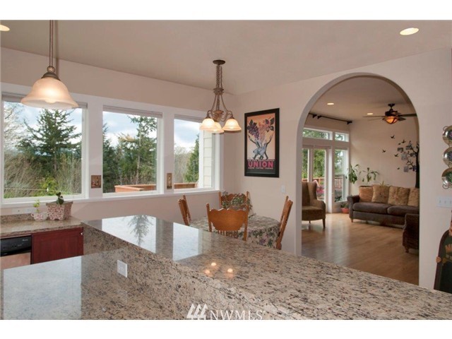 522 Totem Ridge Road Port Hadlock, WA 98339 - Photo 11 of 25