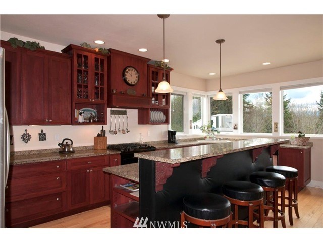 522 Totem Ridge Road Port Hadlock, WA 98339 - Photo 10 of 25