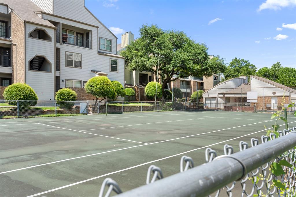 6108 Abrams Road, Unit 521 Dallas, TX 75231 - Photo 26 of 31 a view of a city with tall buildings
