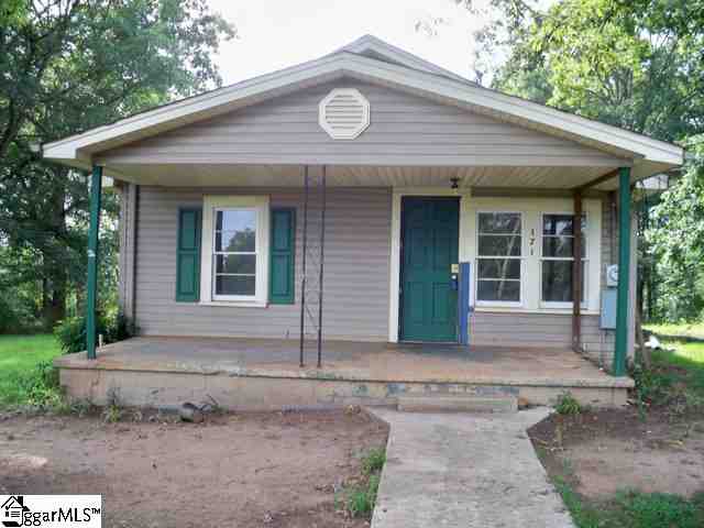 171 Woodland Road Marietta, SC 29661 - Photo 1 of 18