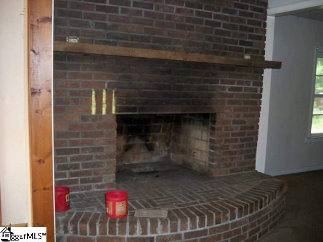 171 Woodland Road Marietta, SC 29661 - Photo 11 of 18