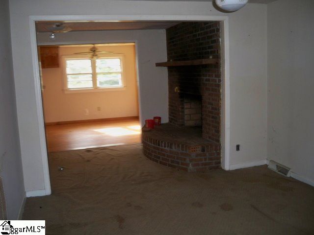 171 Woodland Road Marietta, SC 29661 - Photo 6 of 18