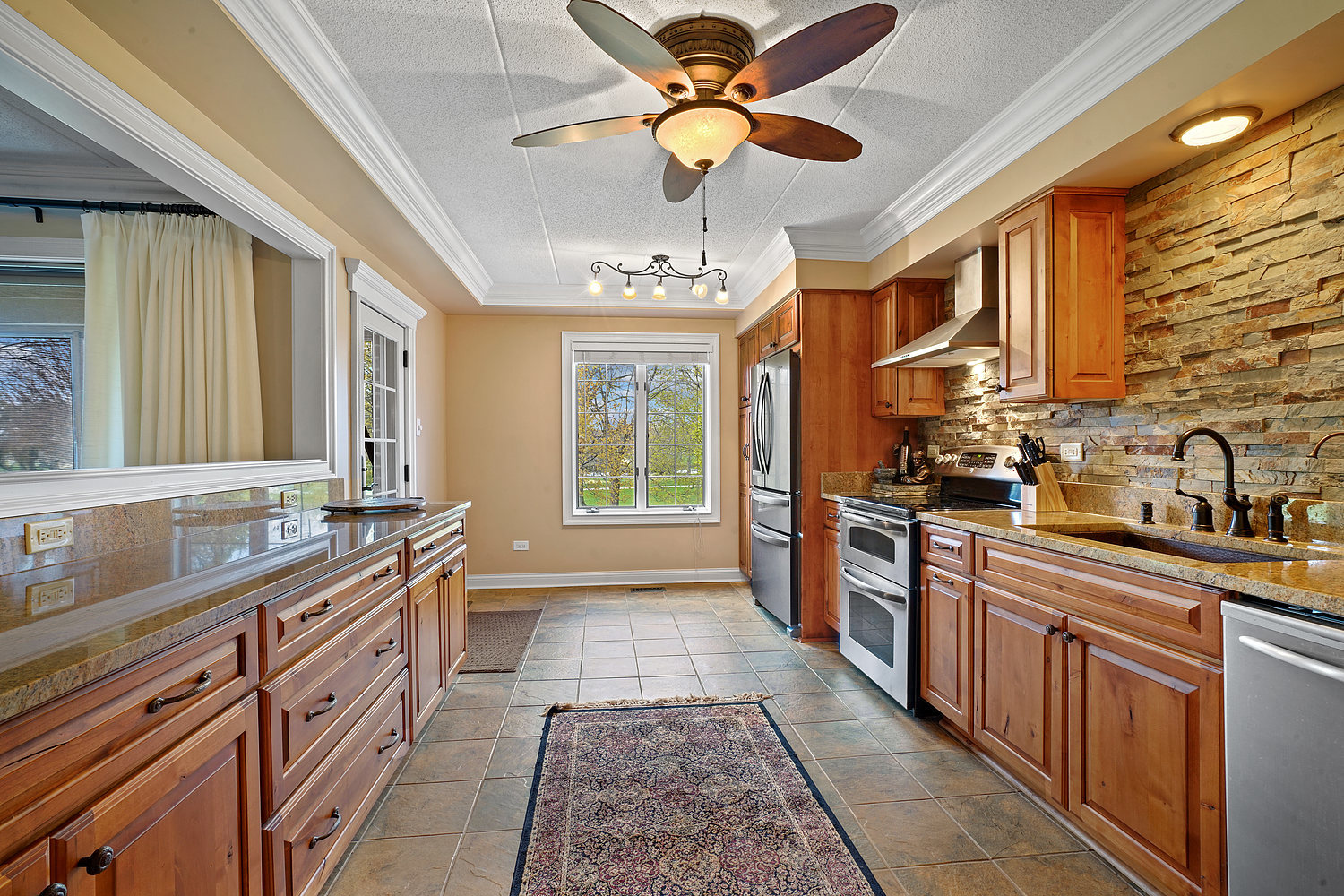 90 Golfview Lane, Unit B Frankfort, IL 60423 - Photo 6 of 22