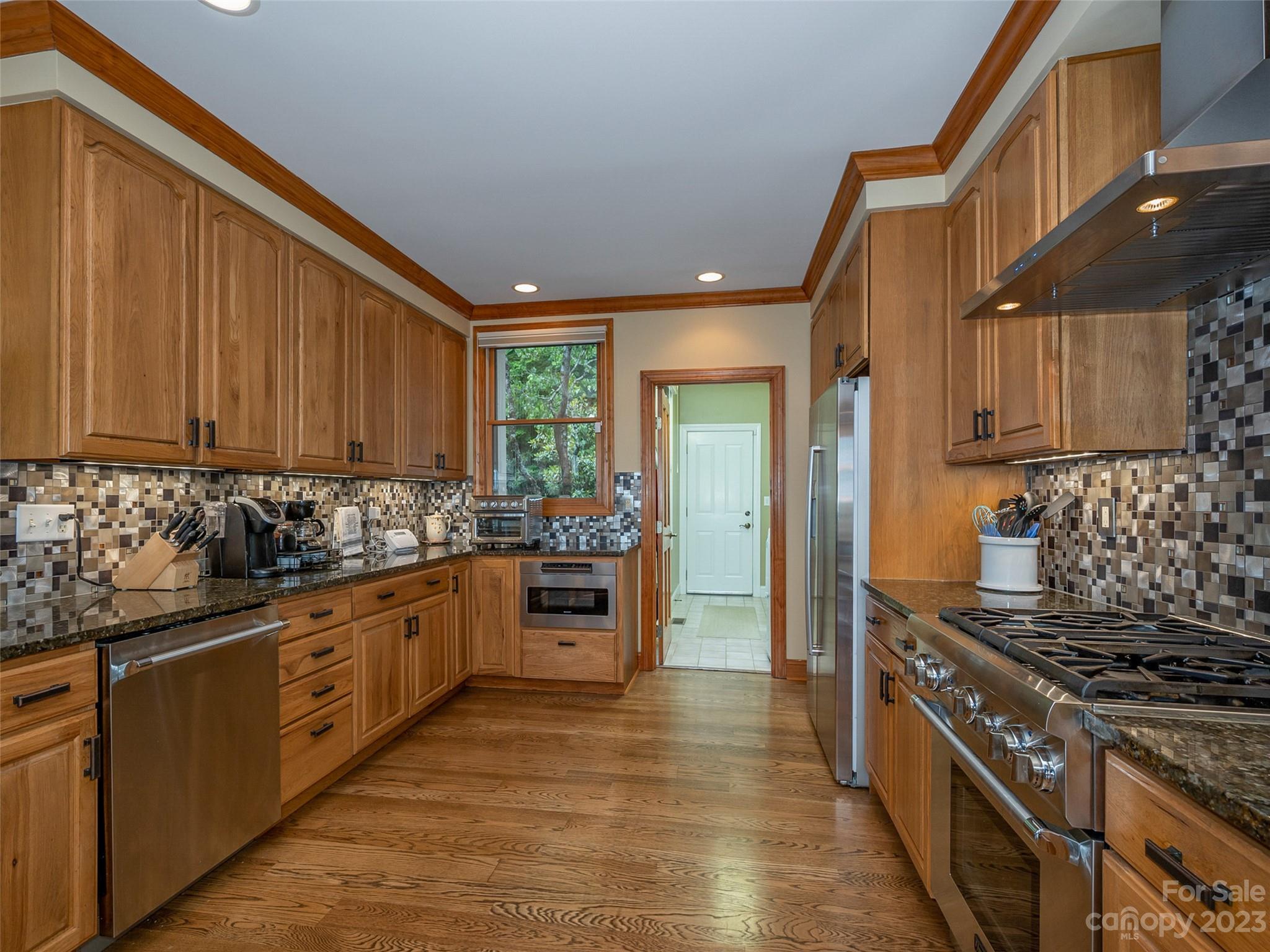20 Spring Ridge Lane Hendersonville, NC 28739 - Photo 12 of 41 Gallery Image 12